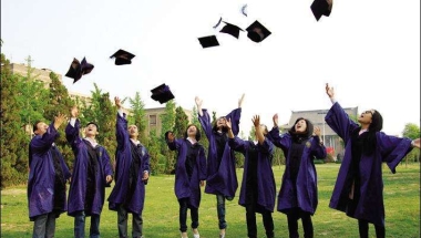 上海加入抢人才大战：这4所大学应届毕业生可直接落户上海！